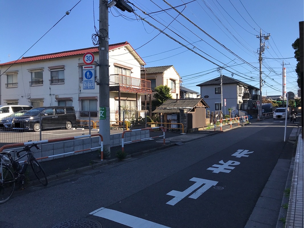 足立区伊興本町２丁目　月極駐車場